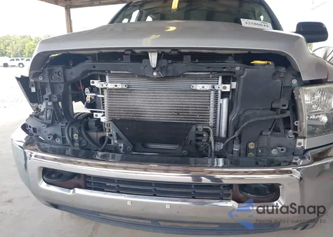 2015 Ram 2500 Tradesman z USA, uszkodzony, nr VIN 3C6UR5CJ1FG581626